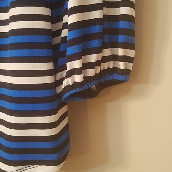 Lace Up Striped Blouse - Picture 2 of 5